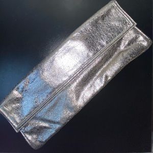 Franchi Collection silver shimmer clutch